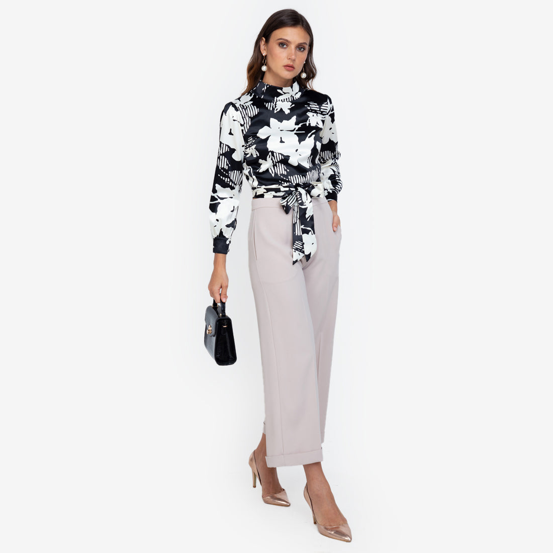 Riana Backless Blouse in Floral Prints